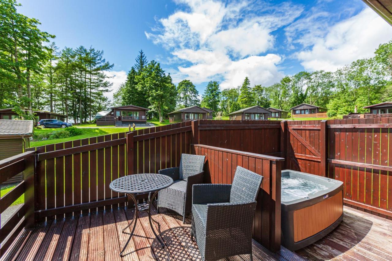 Bluebell Lodge 9 With Hot Tub Newton Stewart Exteriör bild